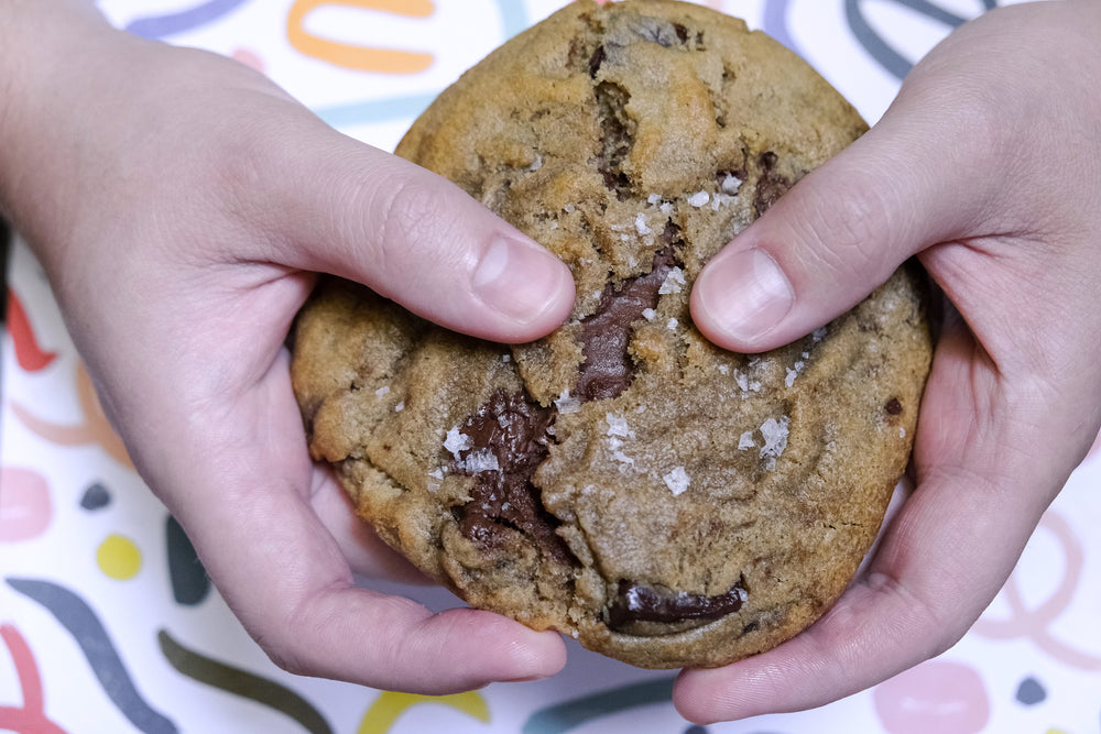 
            
                Load image into Gallery viewer, XXL Stuffed Chocolate Chip Cookie with TBH Hazelnut Spread
            
        
